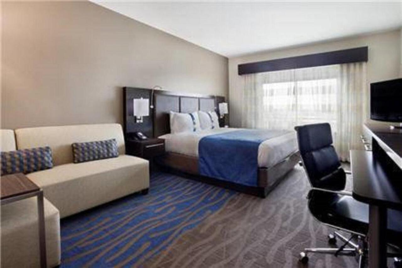 Holiday Inn Hotel & Suites Northwest San Antonio By Ihg Rum bild